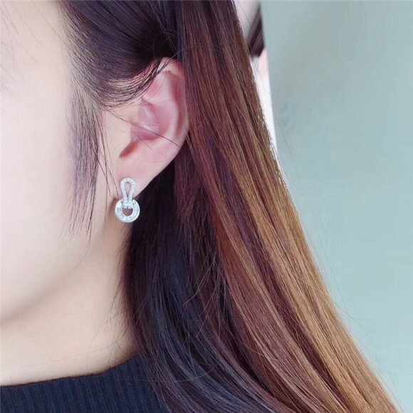 💎 New Trendy Silver diamond Round CZ Stud Earring, FB16FA1109 - Picture 4 of 4